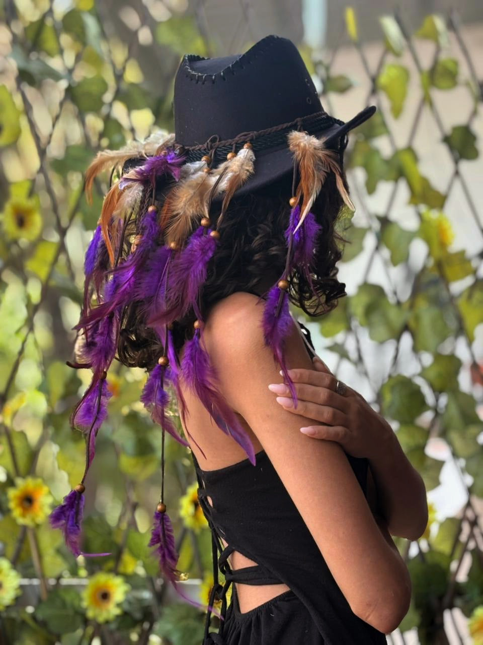 Black Feather Hat